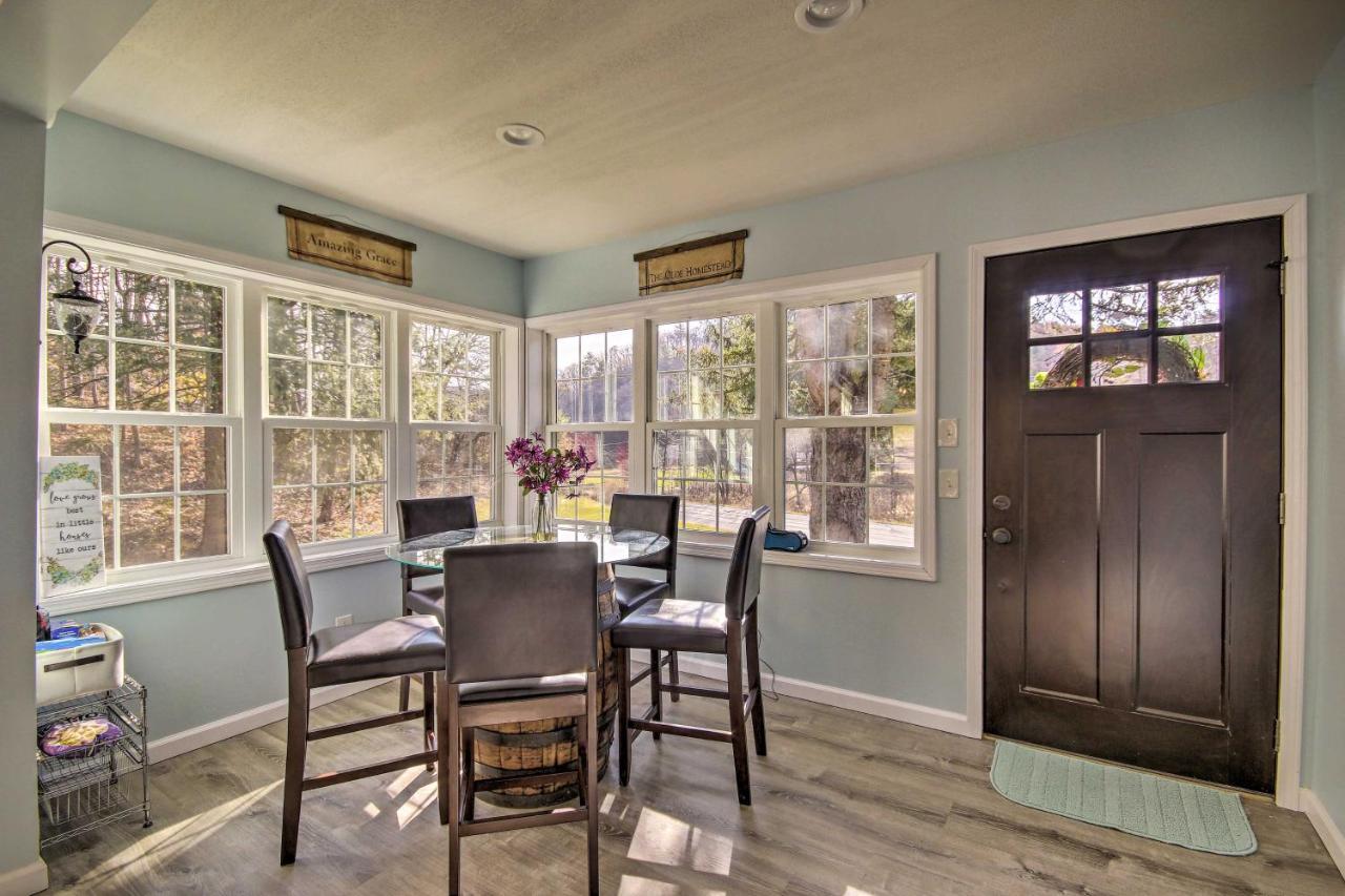 Quiet Escape With Hot Tub, 5 Miles To Raystown Lake! Holiday home Entriken