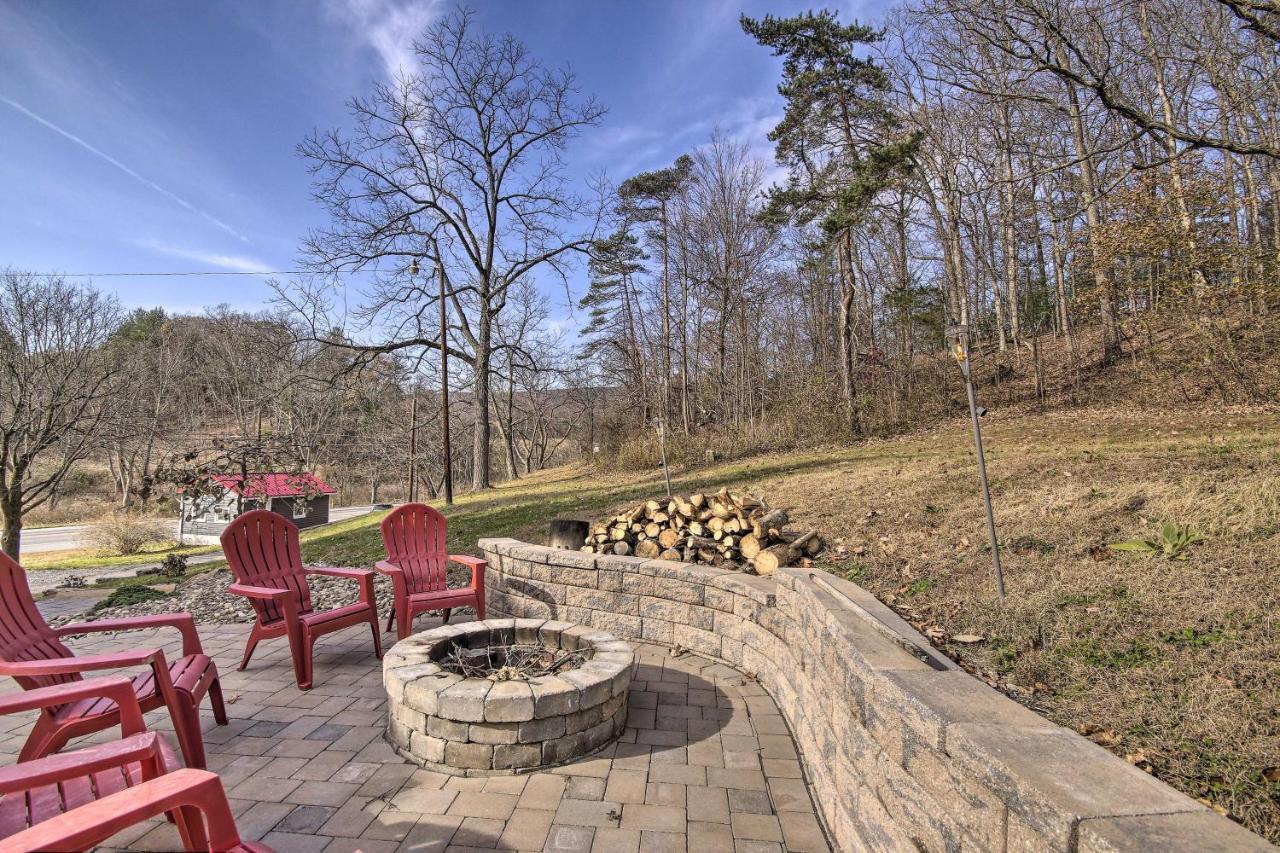 Quiet Escape With Hot Tub, 5 Miles To Raystown Lake! Holiday home *