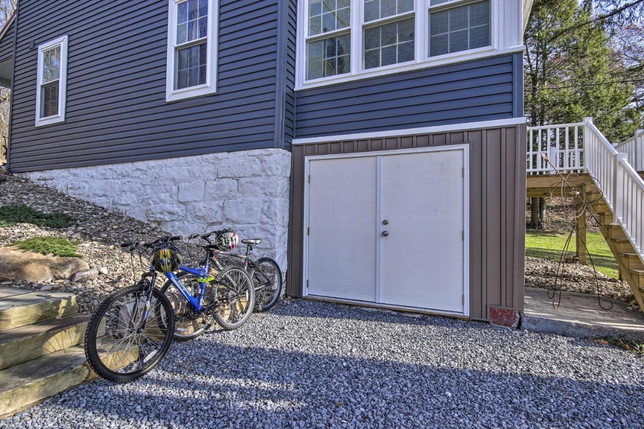 Quiet Escape With Hot Tub, 5 Miles To Raystown Lake! *