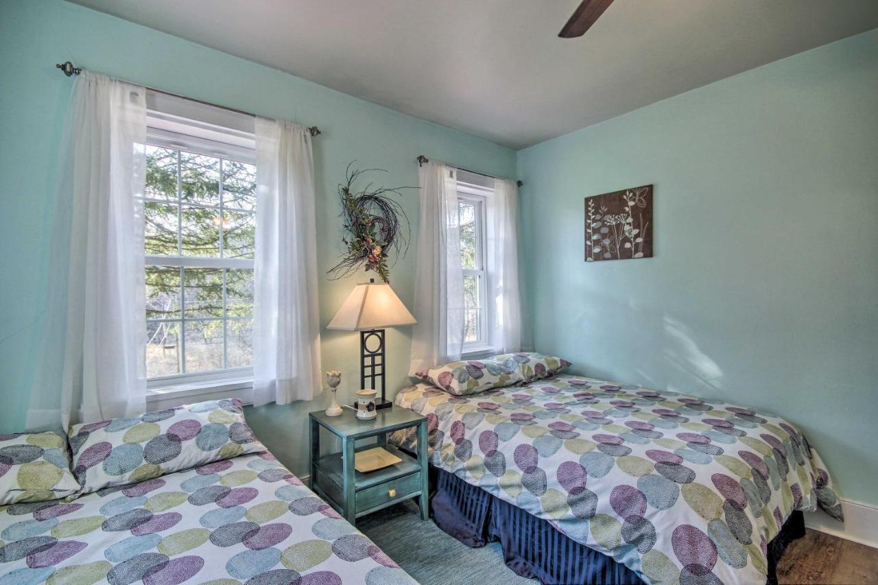 Quiet Escape With Hot Tub, 5 Miles To Raystown Lake! Holiday home